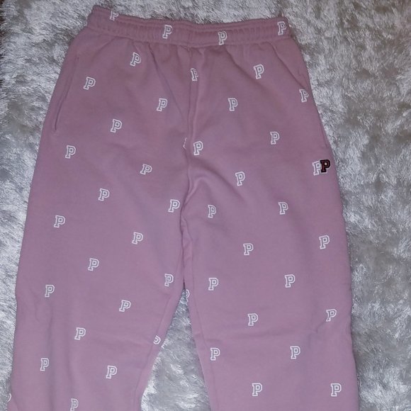 Pink Premium Hoodie Outfit HTF - Picture 5 of 7